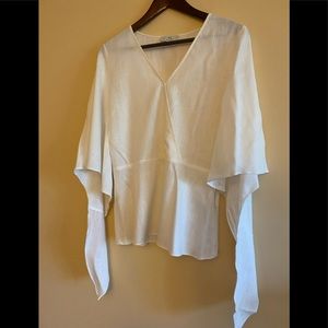 Halston | 🤍Blouse!